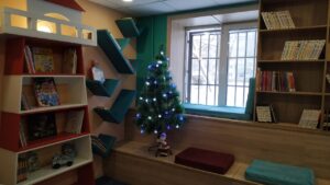Зона "Свистать всех наверх" - сидения на подокойниках в модельной детской библиотеке