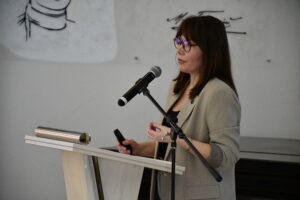 Выступает директор Владимирской областной специальной библиотеки для слепых