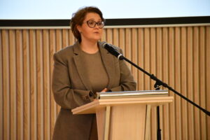 Выступает министр культуры Владимирской области